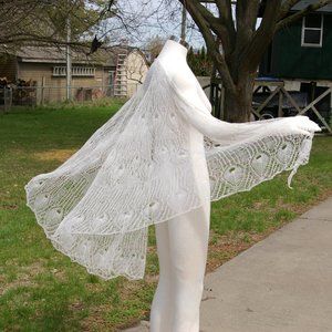 Hand Knit Peacock Pattern Wedding Shawl/Veil